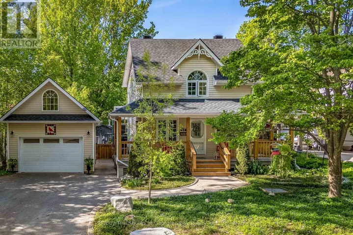 27 DON STREET, Penetanguishene, Ontario L9M1E5