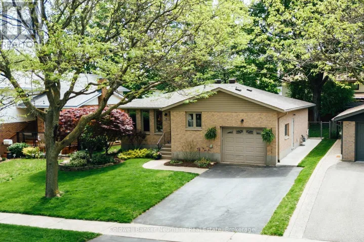 16 SUZANNA DRIVE, Guelph (Willow West/Sugarbush/West Acres), Ontario N1K1K4