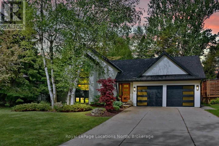 8 HICKORY STREET, Collingwood, Ontario L9Y3E4