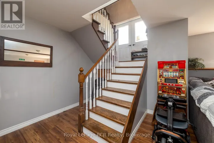 780