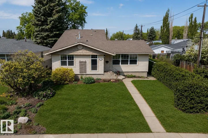 9036 145 ST NW, Edmonton, Alberta T5R0V2