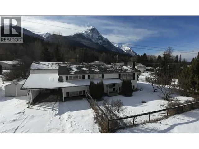 4522 13TH AVENUE, New Hazelton, British Columbia V0J2J0