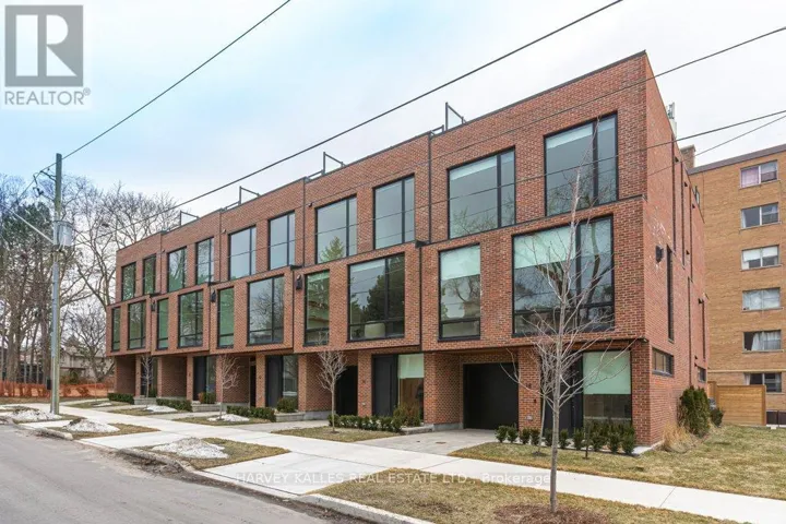 32 EVERGREEN GARDENS, Toronto (Leaside), Ontario M4G1C5
