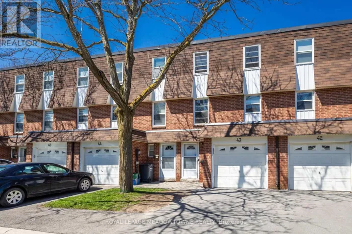 43 - 235 BRONTE STREET, Milton (OM Old Milton), Ontario L9T3V8
