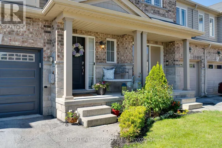 12 - 70 HIGHGATE DRIVE, Hamilton (Stoney Creek Mountain), Ontario L8J0E8
