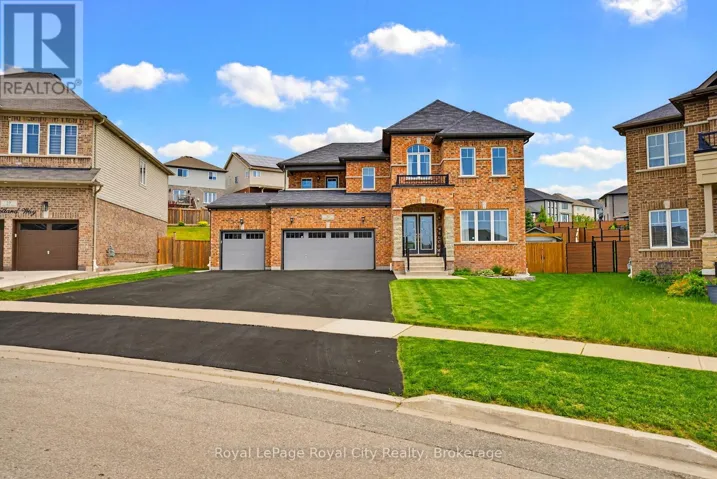 31 WETLAND WAY, Kitchener, Ontario N2P2Y8