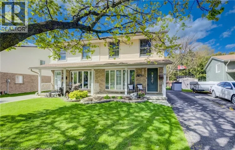 10 MEADOW WOODS Crescent, Kitchener, Ontario N2N1S5