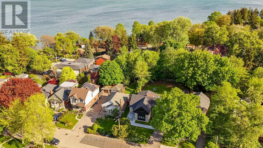 33 MILES ROAD, Toronto (Mimico), Ontario M8V1V4