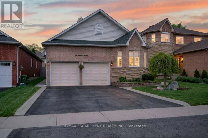 35 PENTLAND ROAD, Hamilton (Waterdown), Ontario L0R2H5