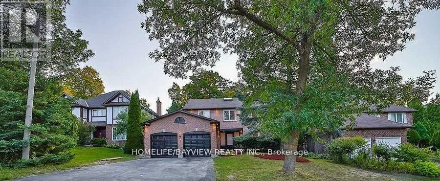 6 MCCLENNY DRIVE, Aurora (Aurora Highlands), Ontario L4G5P9