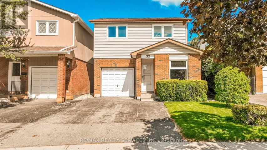 32 WINTERFOLD DRIVE, Brampton (Madoc), Ontario L6V3T2