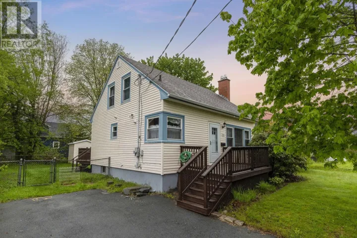 32 Farquharson Street, Dartmouth, Nova Scotia B2W1T3