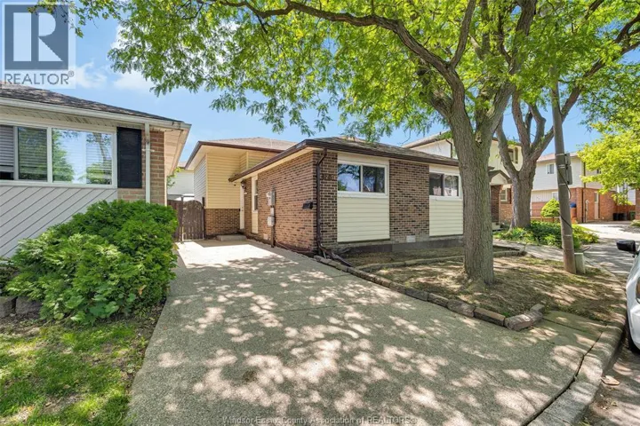 8245 ENFIELD PLACE, Windsor, Ontario N8S4N2