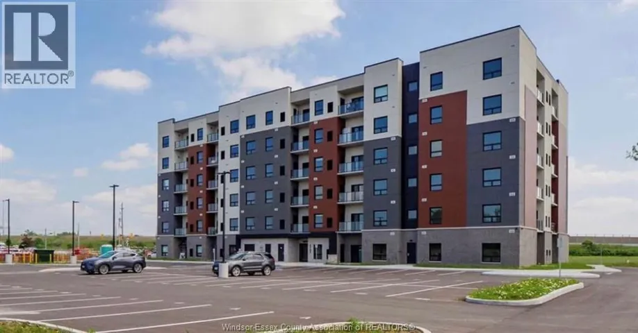 4785 WALKER ROAD Unit# 308, Windsor, Ontario N9G0E3