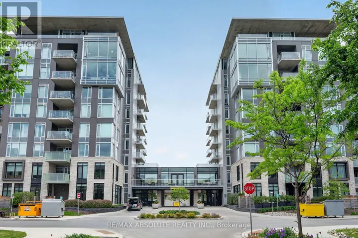 305 - 570 DE MAZENOD AVENUE, Ottawa, Ontario K1S5X2