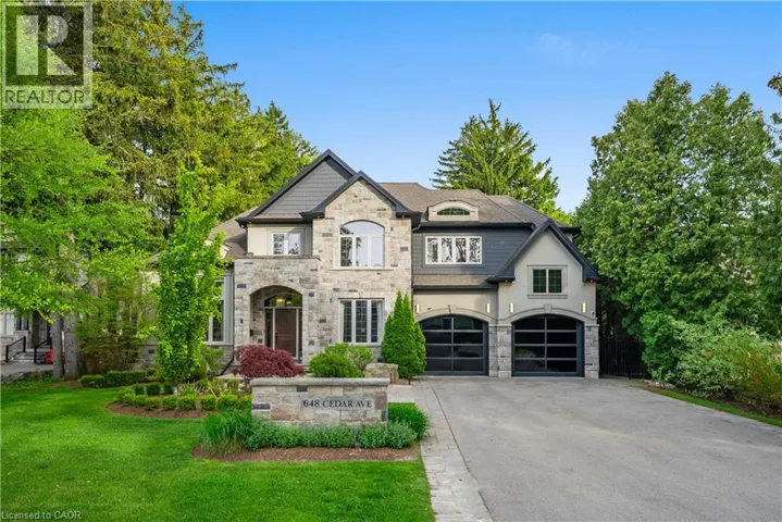 648 CEDAR Avenue, Burlington, Ontario L7T2R5