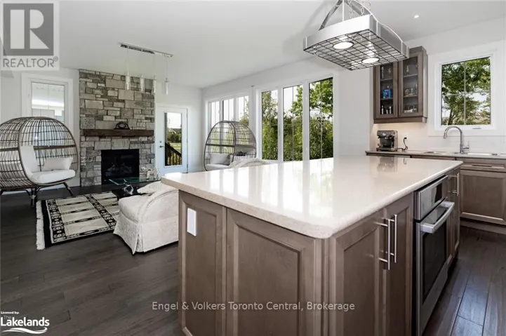 364 YELLOW BIRCH CRESCENT, Blue Mountains, Ontario L9Y0Y5
