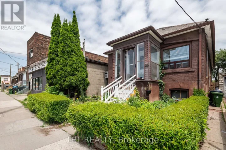 541 VAUGHAN ROAD, Toronto (Oakwood Village), Ontario M6C2R2