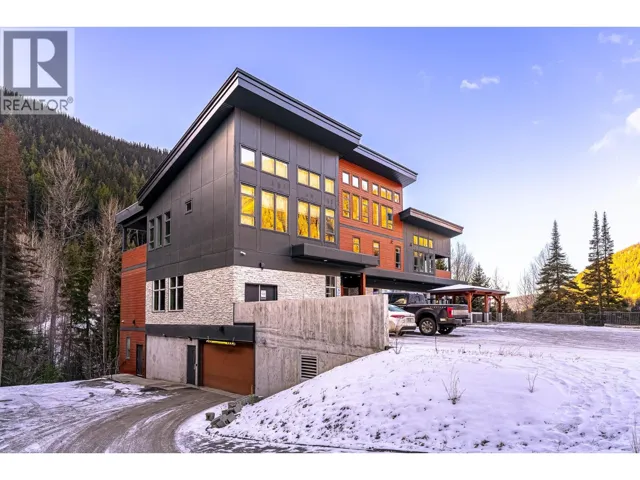 1130 SUN PEAKS Road Unit# 136, Sun Peaks, British Columbia V0E5N0
