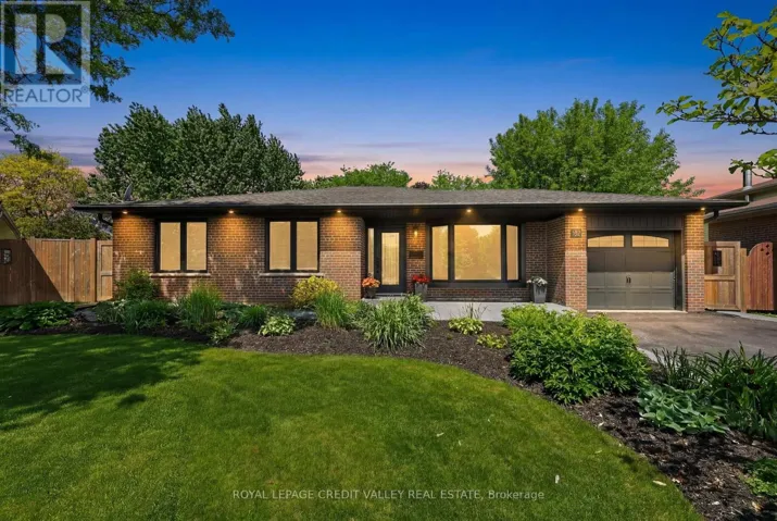 52 TERRA COTTA CRESCENT, Brampton (Brampton East), Ontario L6W1C1