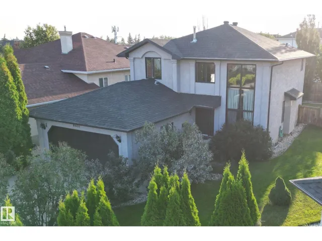 8407 160 AV NW, Edmonton, Alberta T5Z3E6