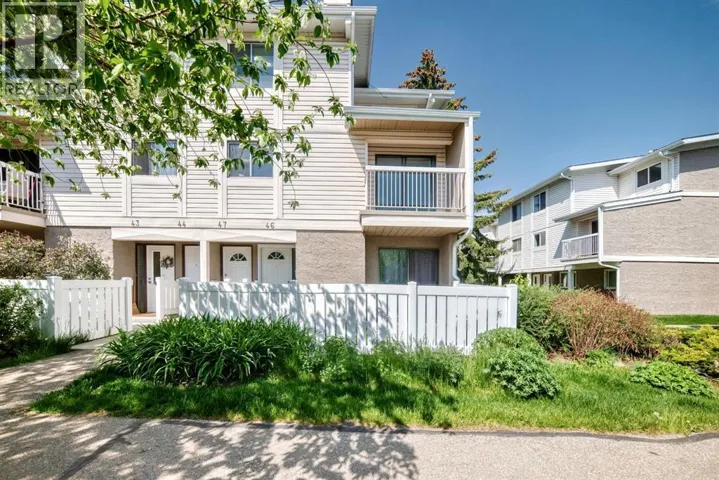 46, 3015 51 Street SW, Calgary, Alberta T3E6N5