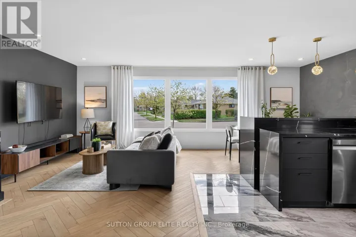 19 HARDWICK COURT, Toronto (Eringate-Centennial-West Deane), Ontario M9C4G5