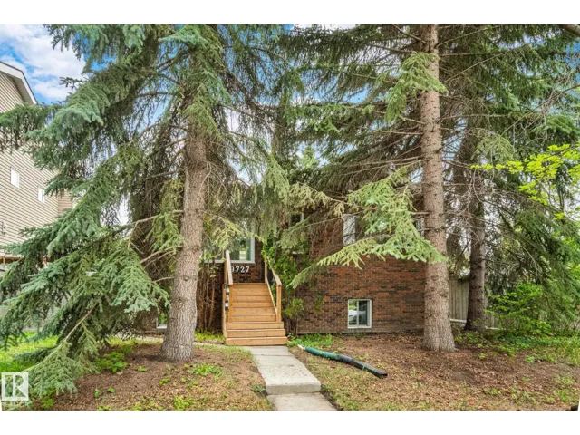 9727 69 AV NW, Edmonton, Alberta T6E0S7
