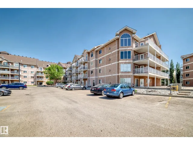 #220 4312 139 AV NW, Edmonton, Alberta T5Y3J4