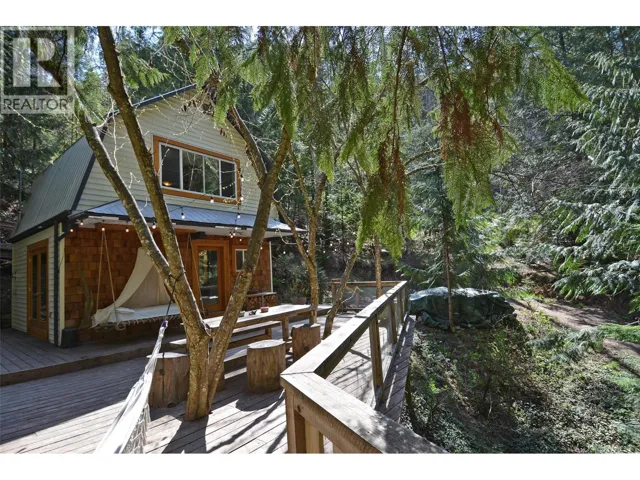 5396 6 Highway, Winlaw, British Columbia V0G2J0