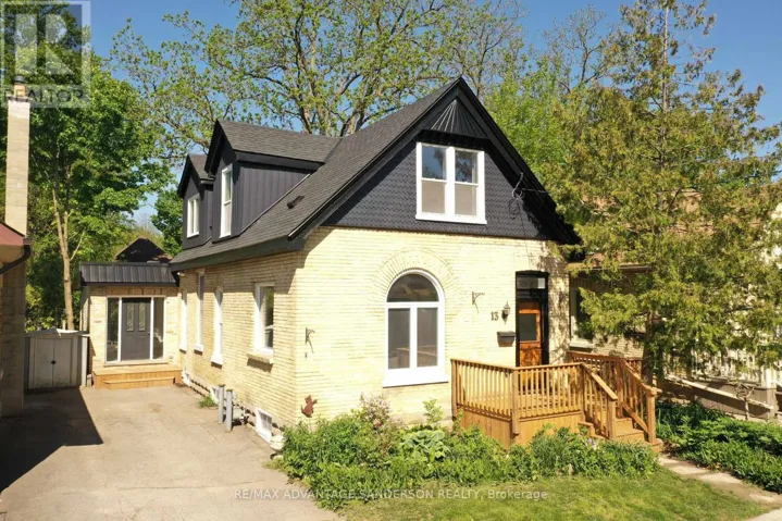13 BRIGHTON STREET, London South (South F), Ontario N6C3E3