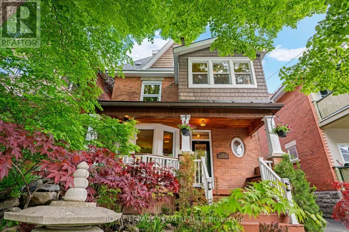 8 OSSINGTON AVENUE, Ottawa, Ontario K1S3B4