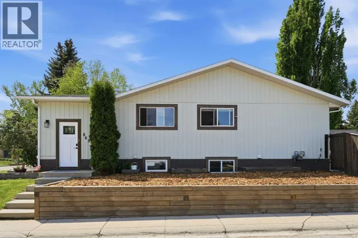 865 Queensland Drive SE, Calgary, Alberta T2J5E4