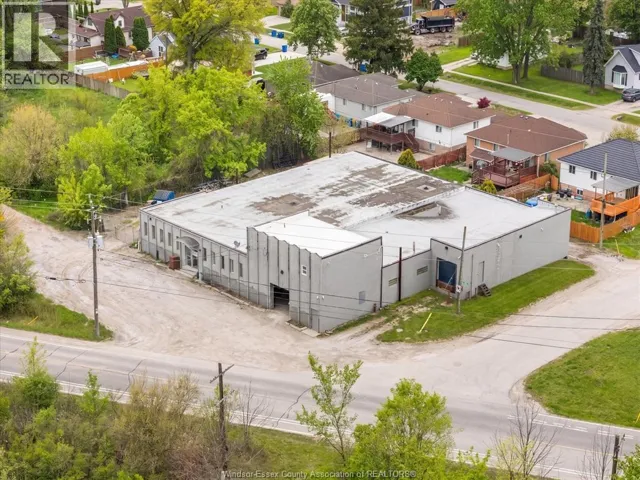 1801 SOUTH CAMERON BOULEVARD, Windsor, Ontario N9B3P6