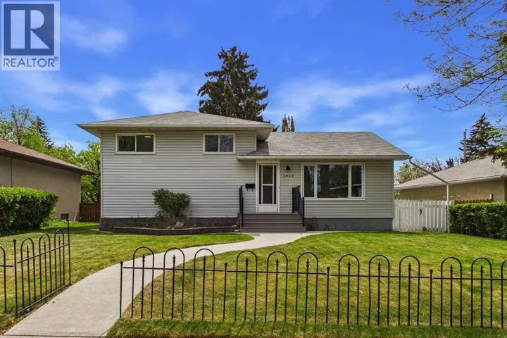 3840 Brooklyn Crescent NW, Calgary, Alberta T2L1H2