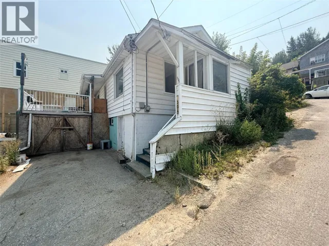 304 McAnally Street, Trail, British Columbia V1R3R4