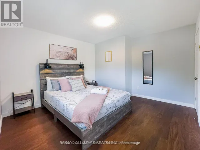 67 MAIN STREET, Kawartha Lakes (Bobcaygeon), Ontario K0M1A0