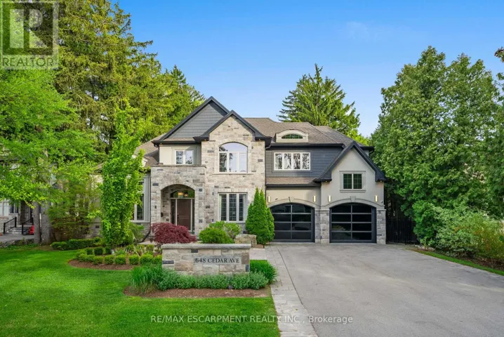 648 CEDAR AVENUE, Burlington (LaSalle), Ontario L7T2R5