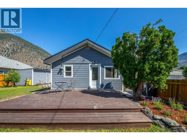 430 6th Avenue, Keremeos, British Columbia V0X1N3