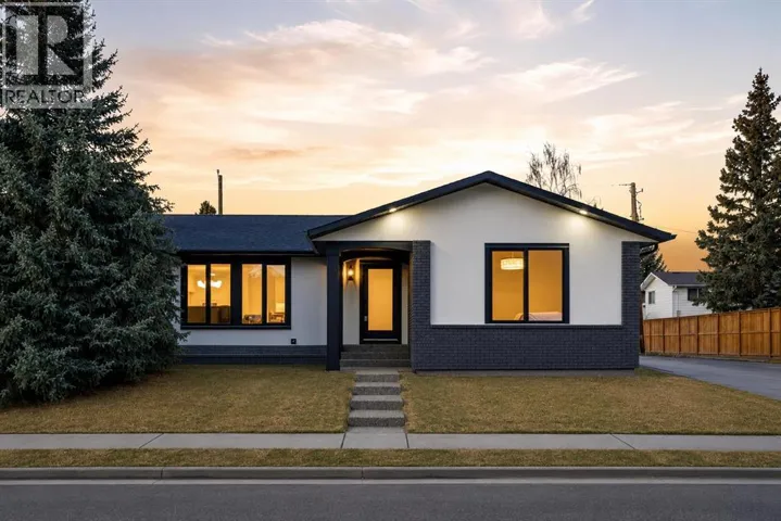 4904 Valiant Drive NW, Calgary, Alberta T3A1X2