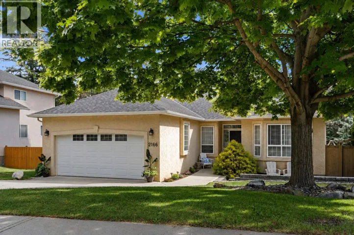 2166 Shannon Woods Way, West Kelowna, British Columbia V4T2R4