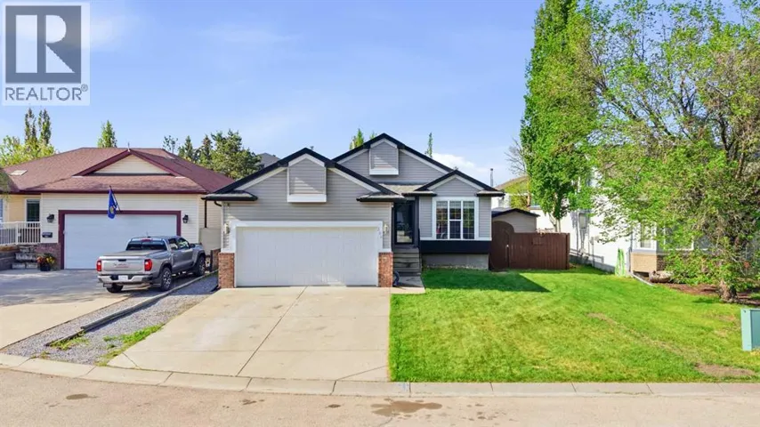 206 Highwood Village Place NW, High River, Alberta T1V1V9