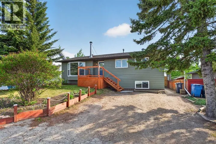 225 9 Street SE, Three Hills, Alberta T0M2A0