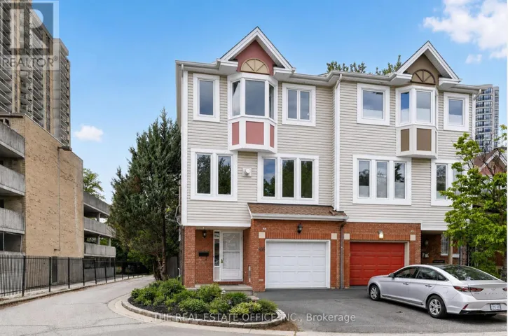 106 CORSICA PRIVATE, Ottawa, Ontario K1G5Y1