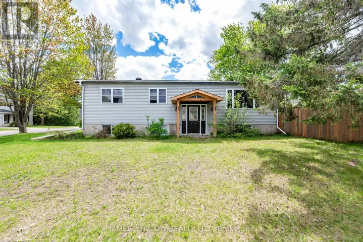 1 TAMARACK STREET, Deep River, Ontario K0J1P0
