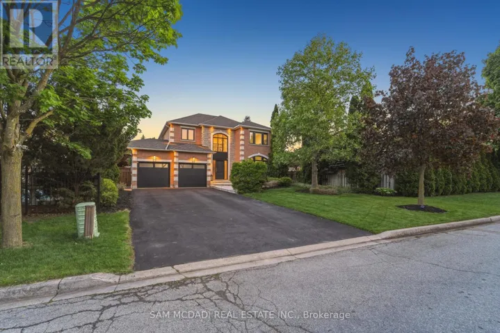 6311 MULBERRY CRESCENT, Mississauga (East Credit), Ontario L5V1B7