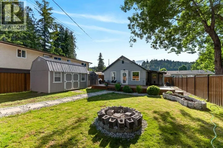 7041 50 Street NE, Salmon Arm, British Columbia V0E2K0