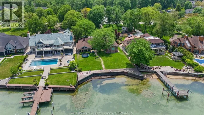 410 RUSSELL WOODS ROAD, Lakeshore, Ontario N8N3S5