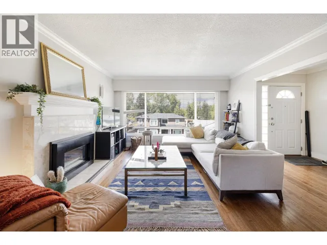 4378 BRIARWOOD CRESCENT, Burnaby, British Columbia V5G2M6