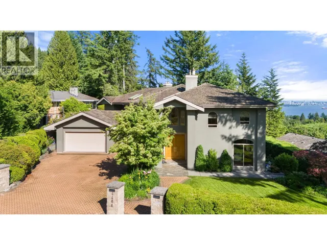 4406 WOODPARK ROAD, West Vancouver, British Columbia V7S2W4